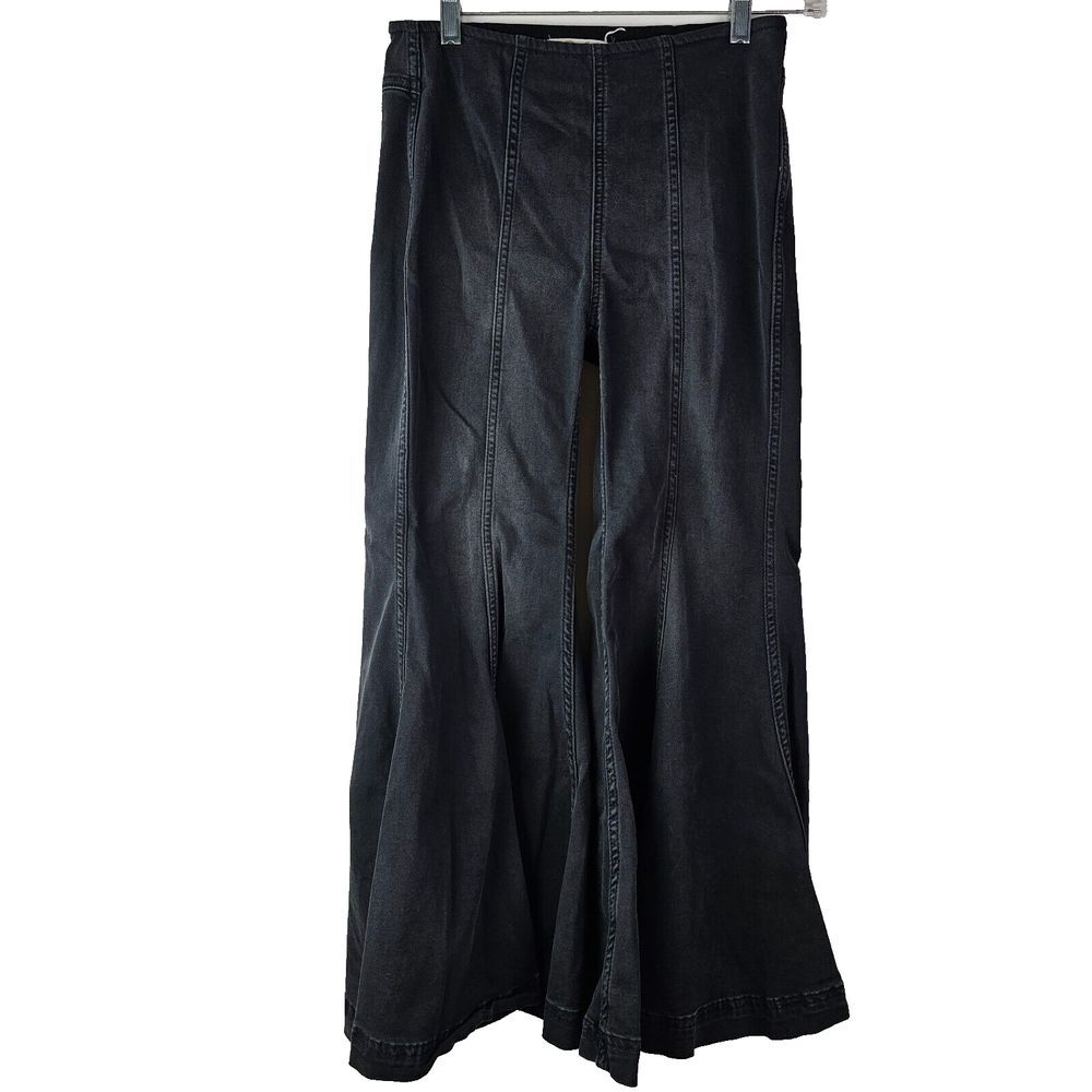 We The Free People Cha Cha Jeans Women 26 Cropped Flare Bell Bottoms Black
